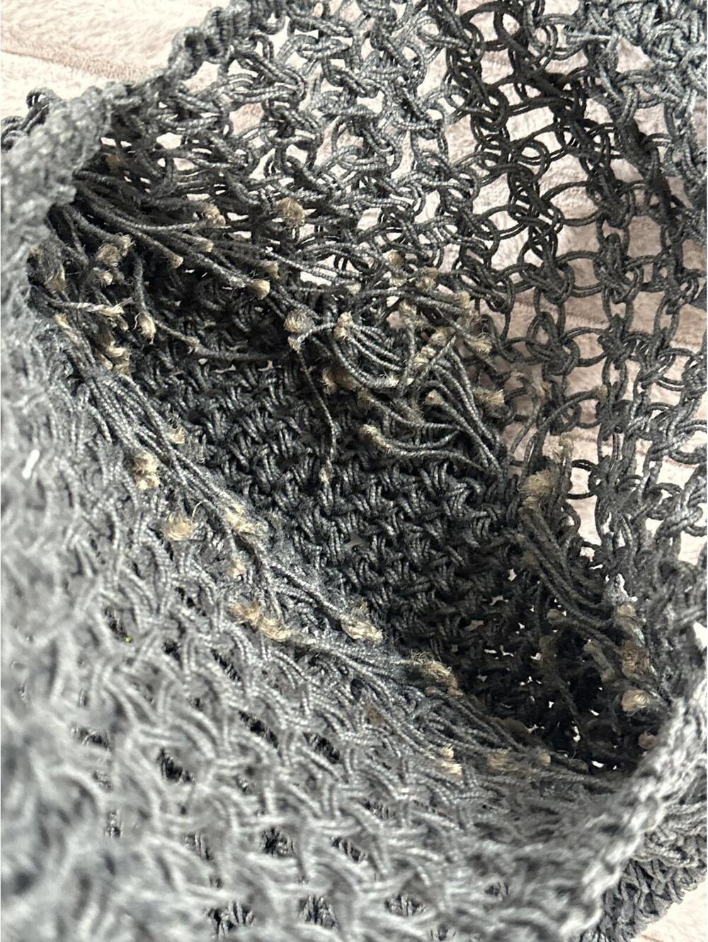 Handcrafted Gray Crochet Bag with Wooden Handles - Picture 5 of 6
